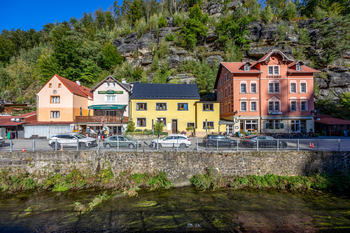 Prodej domu 336 m², Hřensko