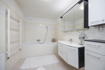 Prodej domu 336 m², Hřensko