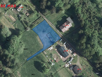 Prodej pozemku 902 m², Radvanice