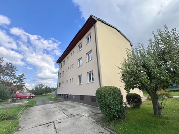 Prodej bytu 3+1 v osobním vlastnictví 64 m², Slavětín