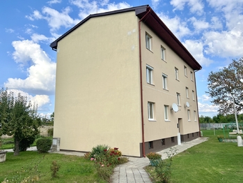 Prodej bytu 3+1 v osobním vlastnictví 64 m², Slavětín