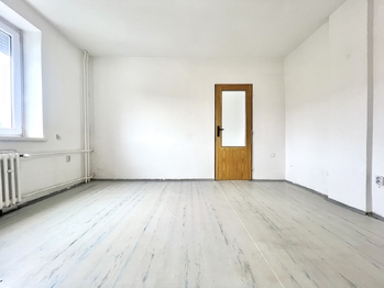 Prodej bytu 3+1 v osobním vlastnictví 64 m², Slavětín