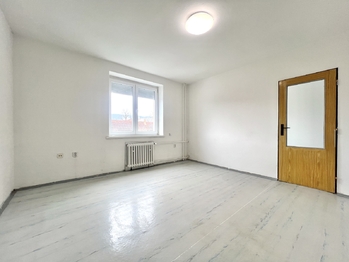 Prodej bytu 3+1 v osobním vlastnictví 64 m², Slavětín