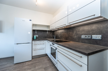 Prodej bytu 2+kk v osobním vlastnictví 64 m², Praha 9 - Čakovice