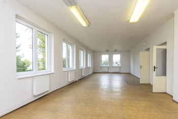 Pronájem kancelářských prostor 242 m², Pardubice