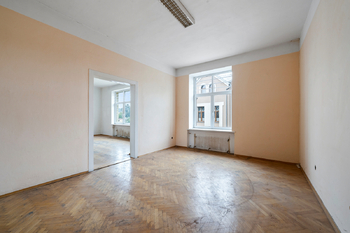 Prodej domu 400 m², Hronov