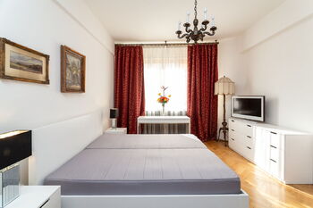Obývací pokoj - Pronájem bytu 2+kk v osobním vlastnictví 60 m², Praha 1 - Nové Město