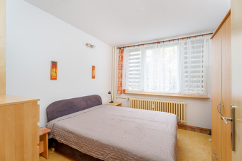 ložnice - Prodej bytu 3+kk v osobním vlastnictví 69 m², Praha 10 - Záběhlice
