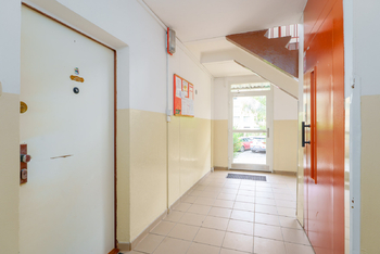 chodba  - Prodej bytu 3+kk v osobním vlastnictví 69 m², Praha 10 - Záběhlice