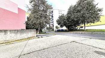 Prodej garáže, Most