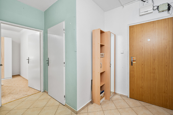 vstup  - Prodej bytu 2+1 v osobním vlastnictví 64 m², Suchdol nad Lužnicí