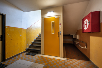 vestibul domu - Prodej bytu 2+1 v osobním vlastnictví 64 m², Suchdol nad Lužnicí