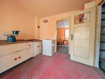 Prodej pozemku 1880 m², Nižbor
