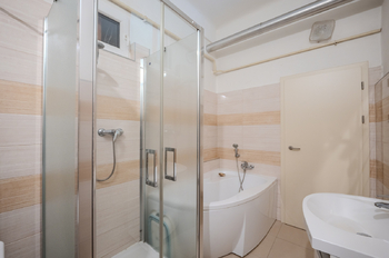 Prodej bytu 3+1 v osobním vlastnictví 91 m², Praha 6 - Bubeneč