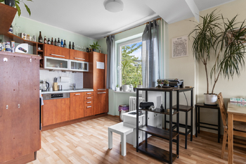 Prodej bytu 3+kk v osobním vlastnictví 73 m², Praha 5 - Smíchov