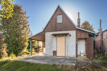 Prodej pozemku 711 m², Hracholusky