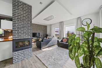 Obývací pokoj - Prodej domu 215 m², Stěžery