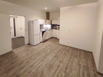 Garsonka - Prodej domu 215 m², Stěžery