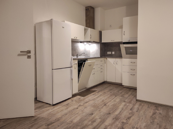 Garsonka - Prodej domu 215 m², Stěžery