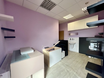 Prodej obchodních prostor 63 m², Kyjov