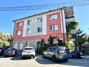 Prodej obchodních prostor 63 m², Kyjov