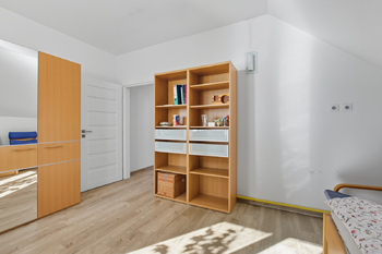 Pronájem domu 182 m², Praha 9 - Újezd nad Lesy