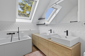 Pronájem domu 182 m², Praha 9 - Újezd nad Lesy
