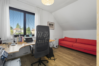 Pronájem domu 182 m², Praha 9 - Újezd nad Lesy
