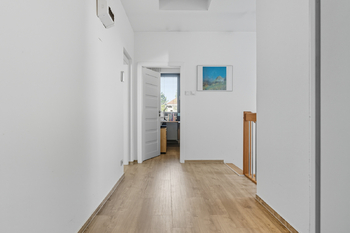 Pronájem domu 182 m², Praha 9 - Újezd nad Lesy