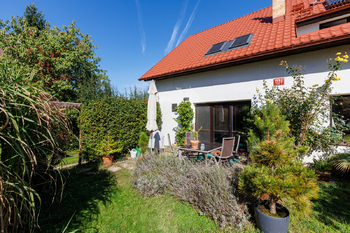 Pronájem domu 182 m², Praha 9 - Újezd nad Lesy