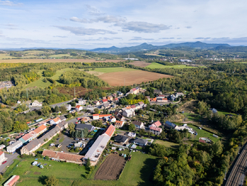 Prodej domu 448 m², Zabrušany