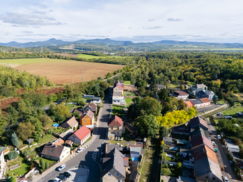 Prodej domu 448 m², Zabrušany