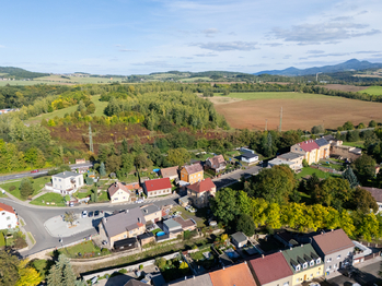 Prodej domu 448 m², Zabrušany