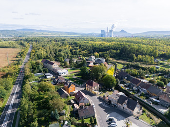 Prodej domu 448 m², Zabrušany