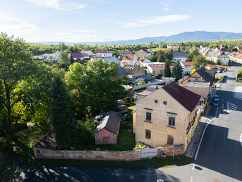 Prodej domu 448 m², Zabrušany