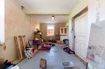 Prodej domu 448 m², Zabrušany