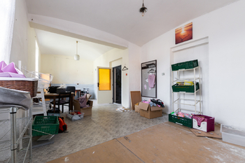 Prodej domu 448 m², Zabrušany