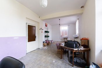 Prodej domu 448 m², Zabrušany