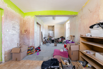 Prodej domu 448 m², Zabrušany