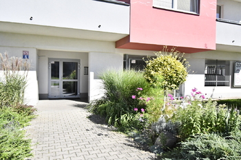 Pronájem bytu 2+kk v osobním vlastnictví 62 m², Hradec Králové