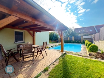 Prodej domu 154 m², Zeleneč