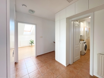 Prodej domu 154 m², Zeleneč