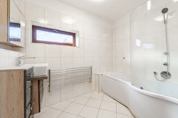 Prodej bytu 2+kk v osobním vlastnictví 62 m², Praha 8 - Kobylisy