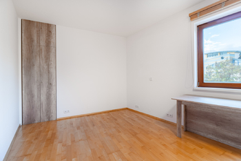 Prodej bytu 2+kk v osobním vlastnictví 62 m², Praha 8 - Kobylisy