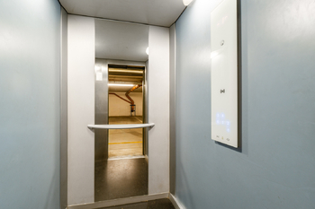 Prodej bytu 2+kk v osobním vlastnictví 62 m², Praha 8 - Kobylisy