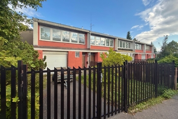 Pronájem bytu 6 a více v osobním vlastnictví 220 m², Praha 8 - Kobylisy