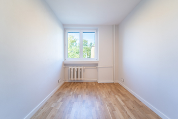 Menší pokoj u kuchyně - Pronájem bytu 3+1 v osobním vlastnictví 76 m², Kolín