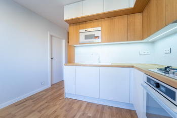 Maximálně vybavená kuchyňská linka - Pronájem bytu 3+1 v osobním vlastnictví 76 m², Kolín