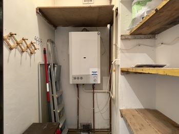 Sklad - technická místnost - Prodej bytu 3+1 v osobním vlastnictví 72 m², Drnholec