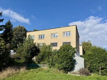 Bytový dům - Prodej bytu 3+1 v osobním vlastnictví 72 m², Drnholec 